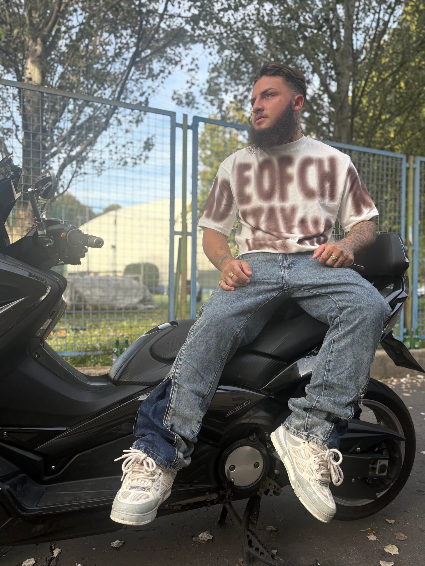 T-shirt scritta sfumata