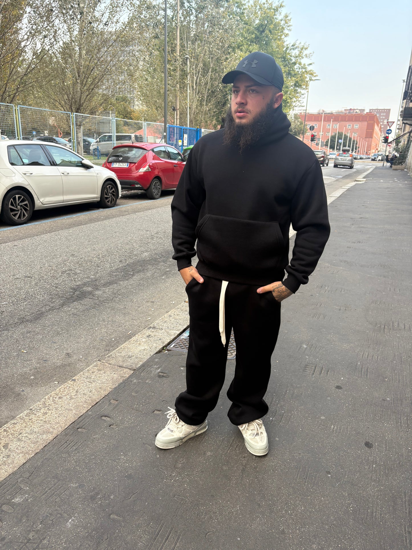 Coordinato tuta fondo ampio